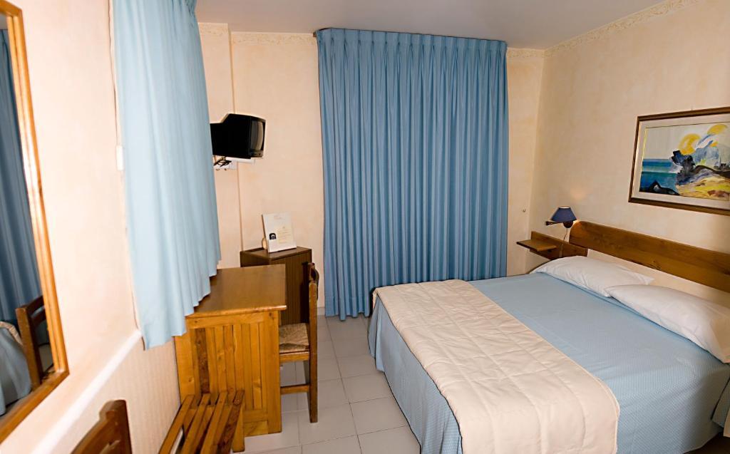 Hotel Marinella Pizzo  Chambre photo